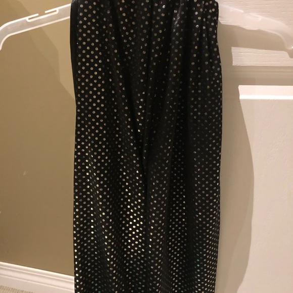 Style scarf looks nice with shirt - Picture 3 of 5